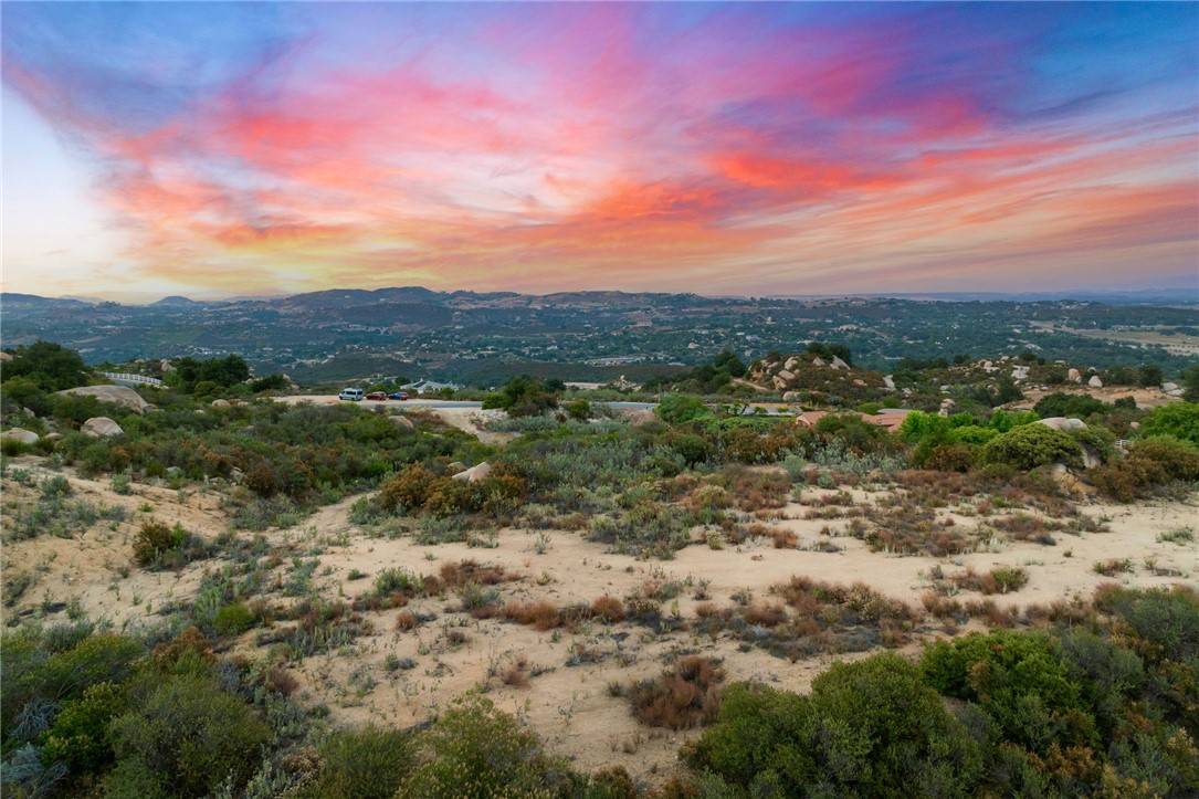 Murrieta, CA 92562,0 Hacienda DR