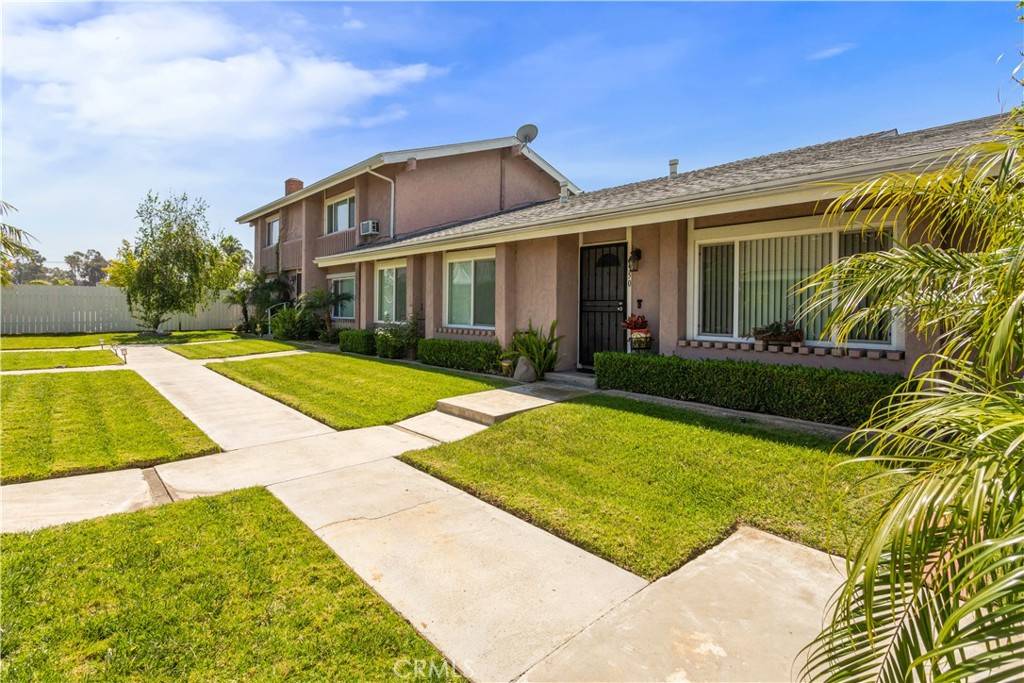 Yorba Linda, CA 92886,4946 Liverpool ST