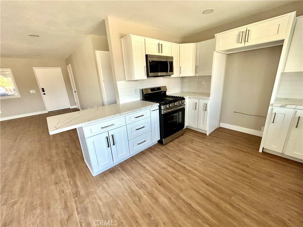 29 Palms, CA 92277,6698 Mesquite DR