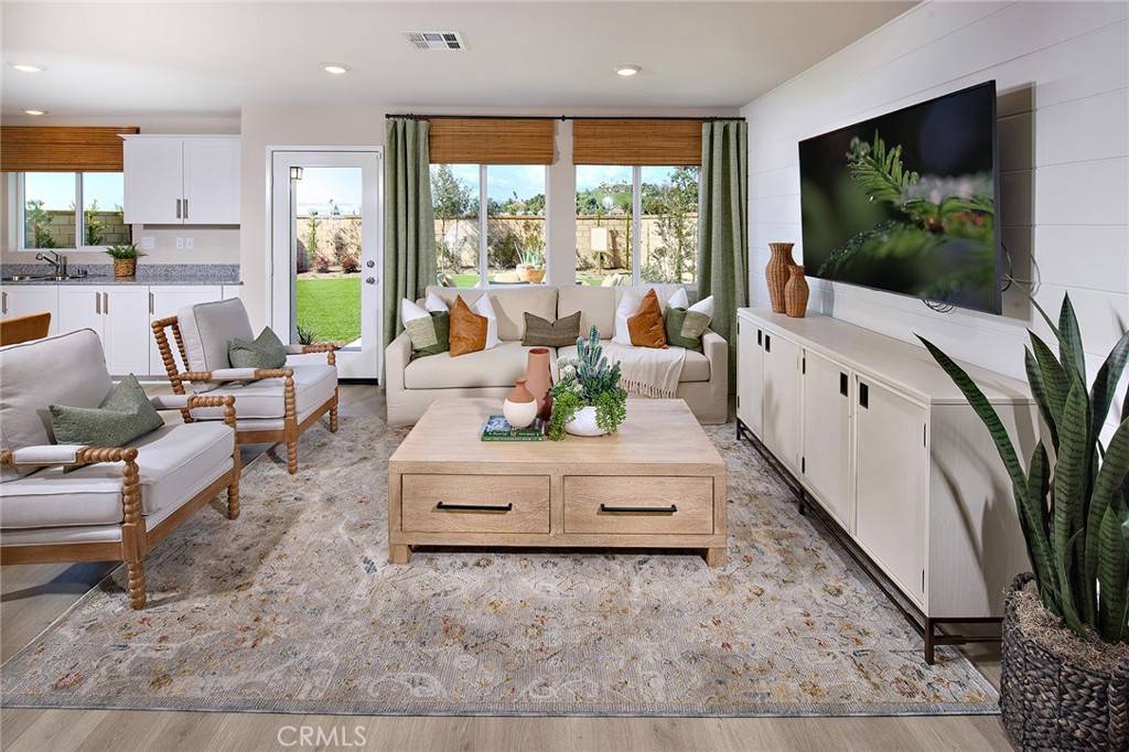 Jurupa Valley, CA 92509,8479 Peachwillow CT