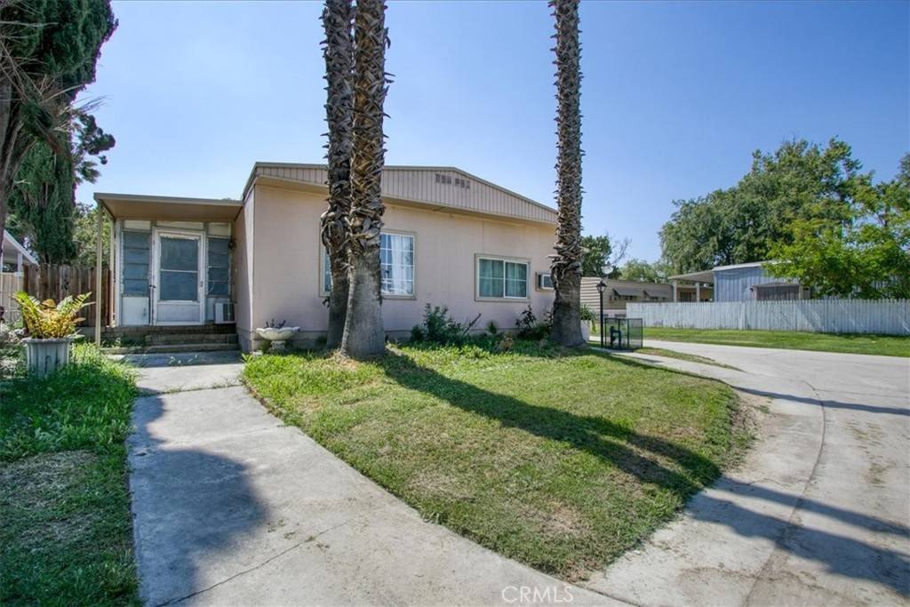 Eastvale, CA 91752,5800 Hamner AVE #288