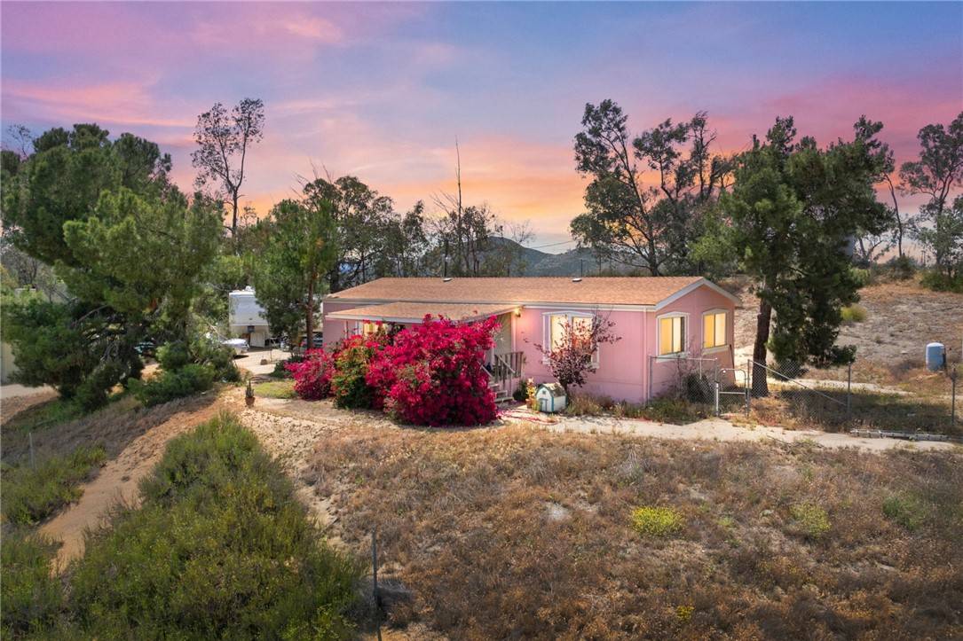 Menifee, CA 92584,32855 Debon ST