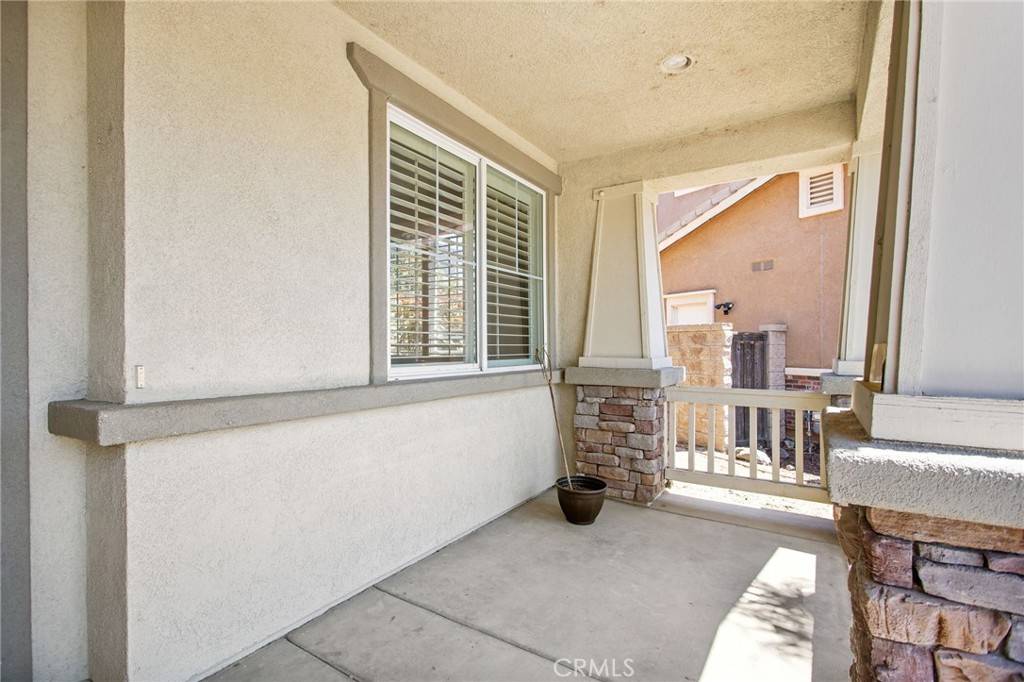 Lake Elsinore, CA 92532,41003 Crimson Pillar LN