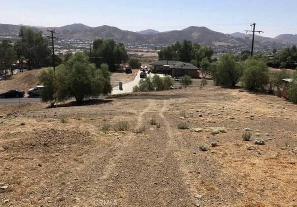Menifee, CA 92587,24460 Conejo DR