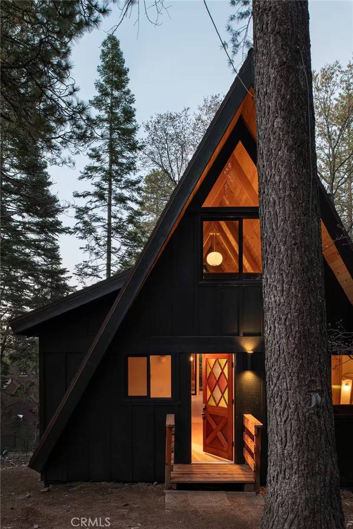 Lake Arrowhead, CA 92391,26664 Thunderbird DR