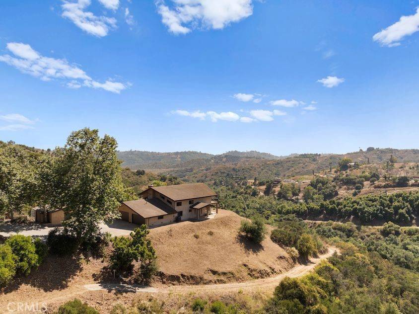 Fallbrook, CA 92028,879 Stewart Canyon RD
