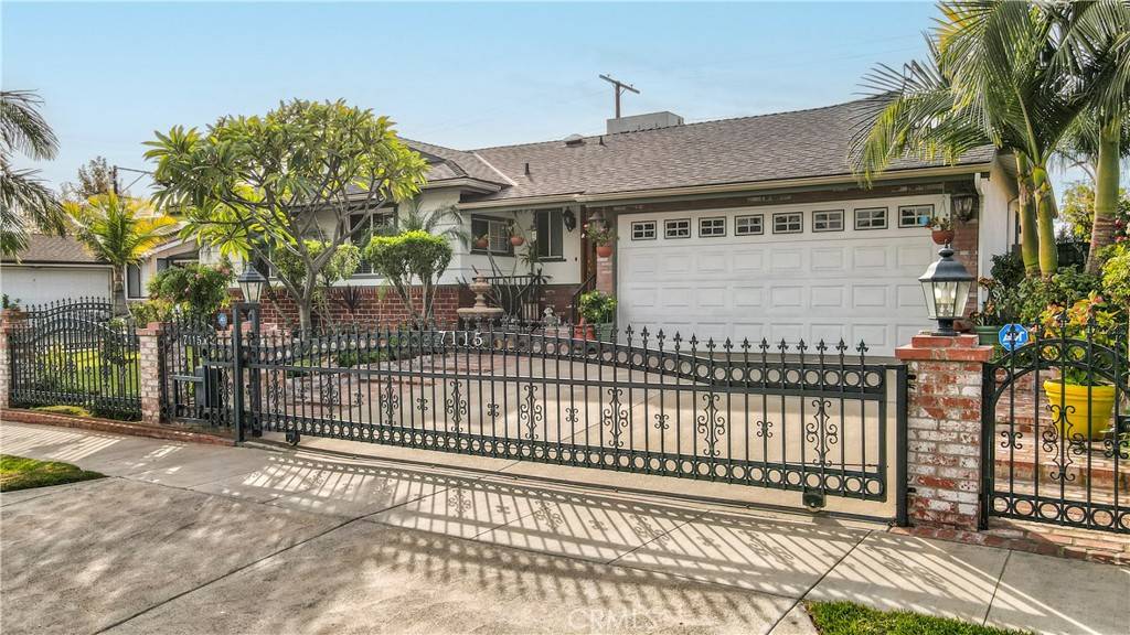 North Hollywood, CA 91605,7115 Park Manor Ave