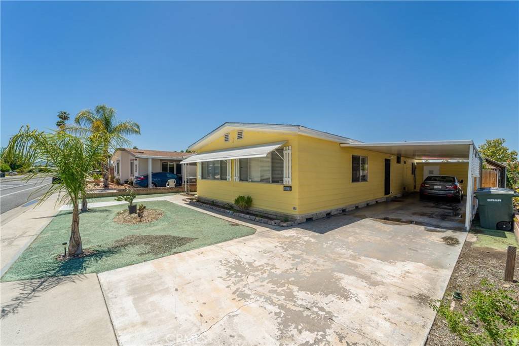 Hemet, CA 92543,853 S Palm AVE