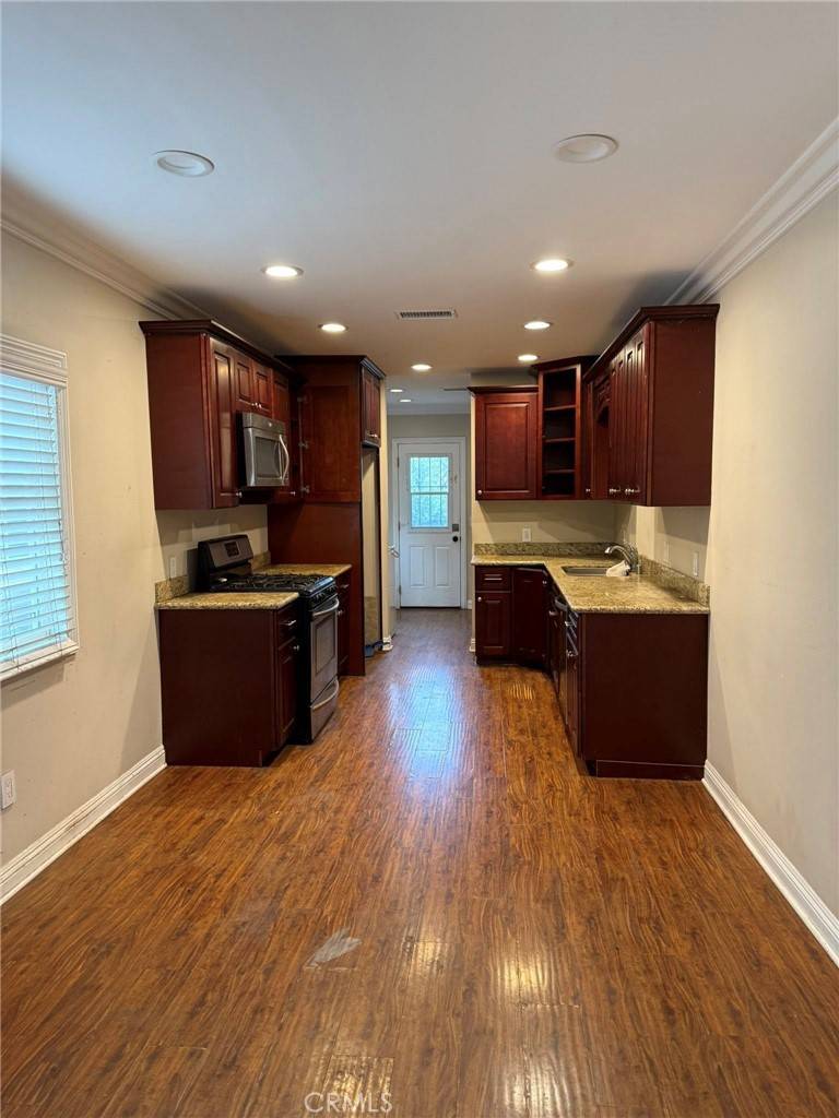Wilmington, CA 90744,1030 E M ST
