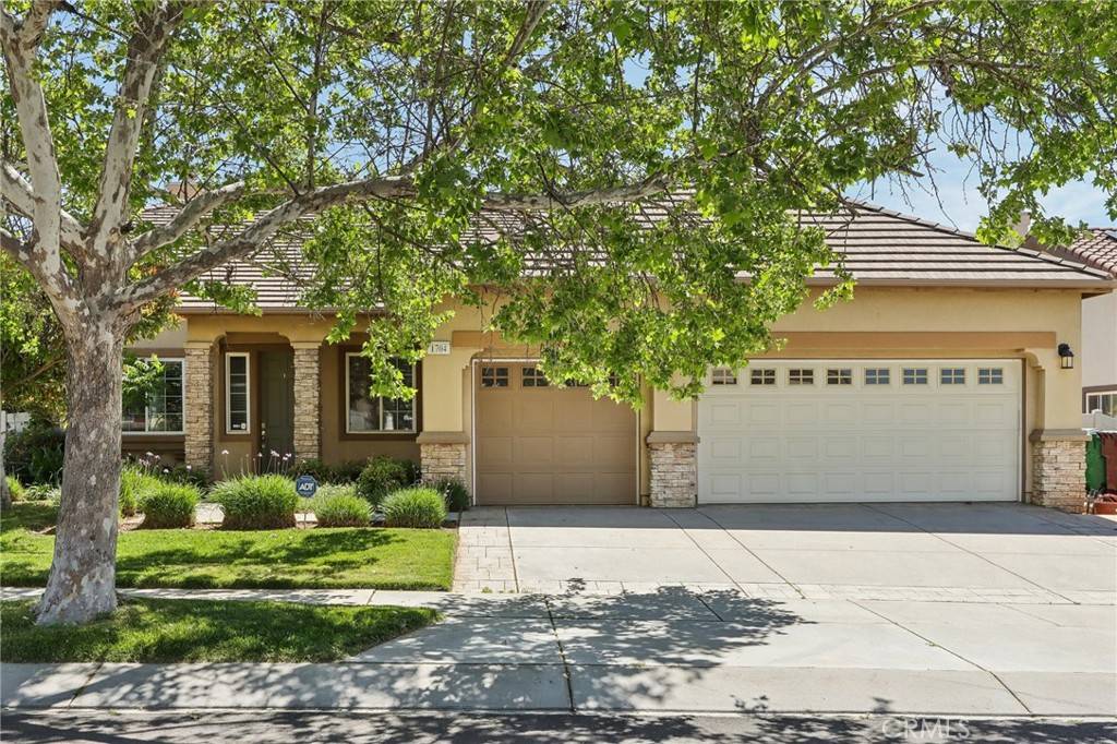 Beaumont, CA 92223,1704 Golden WAY