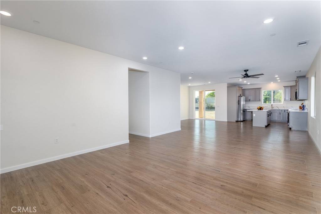 Perris, CA 92570,21402 Short Ridge AVE