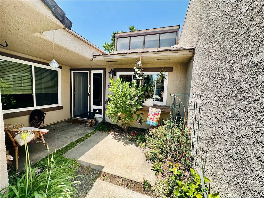 Irvine, CA 92612,4 Camphor S