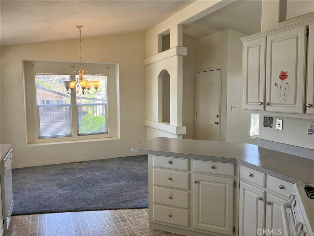Hemet, CA 92545,32600 Hwy 74 #127