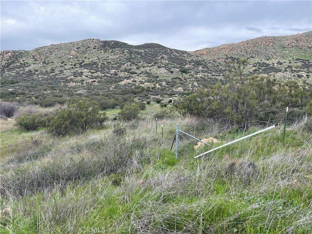 Hemet, CA 92536,25 Los Altos
