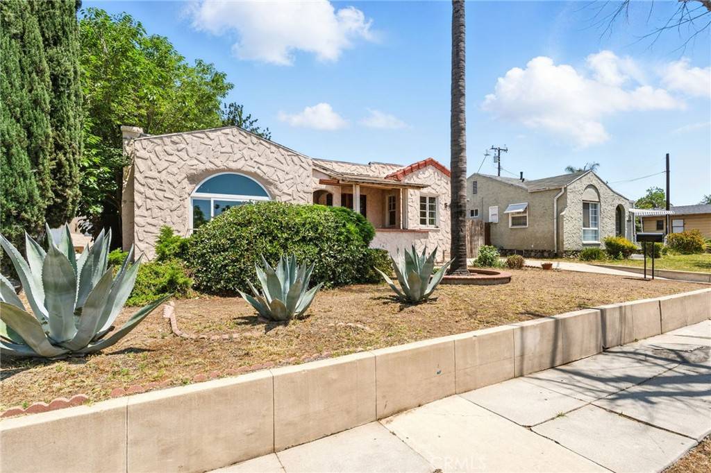 Pomona, CA 91768,541 Randolph ST