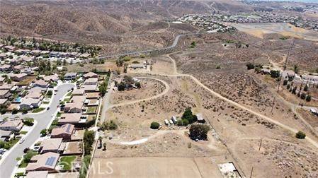 Lake Elsinore, CA 92570,19851 Riverside ST