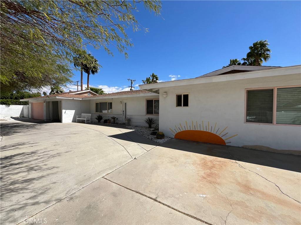 Palm Springs, CA 92264,622 S Highland DR