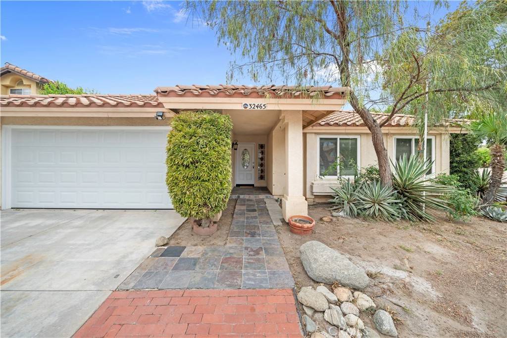Lake Elsinore, CA 92530,32465 Beechwood LN