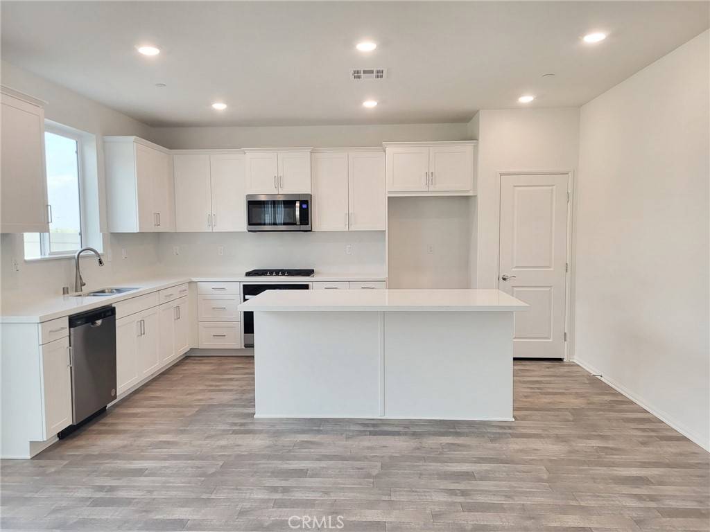 Corona, CA 92883,26314 Gentry AVE