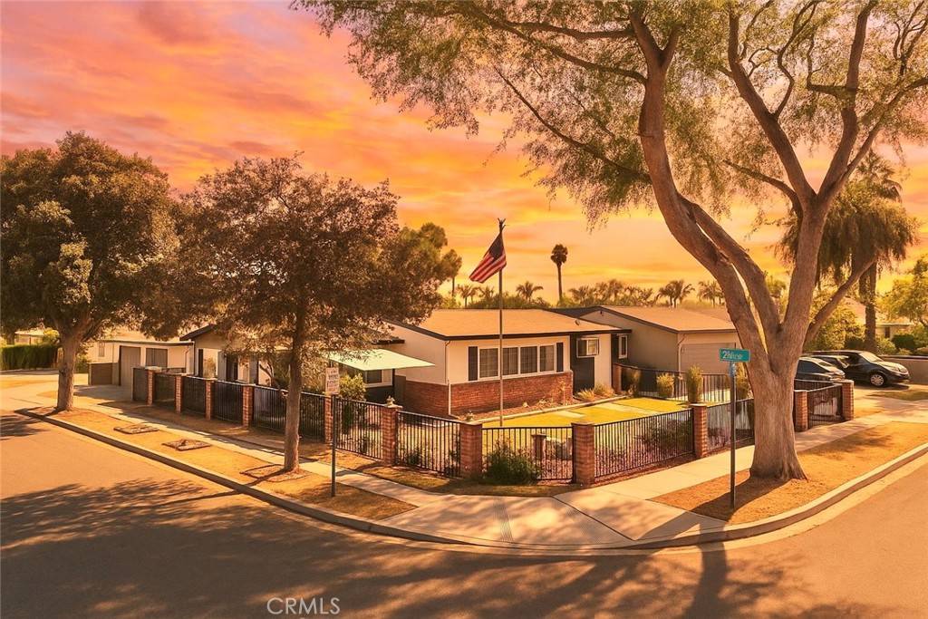 Santa Ana, CA 92707,922 W Occidental ST