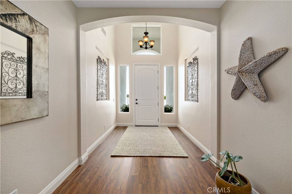 Fallbrook, CA 92028,1408 Devin DR