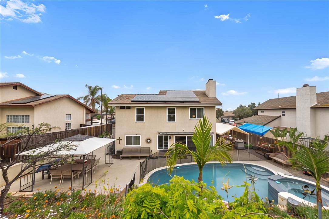 Moreno Valley, CA 92557,11735 Country Flower LN