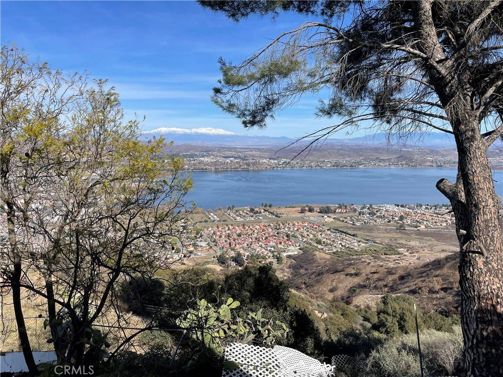 Lake Elsinore, CA 92530,31805 Ortega