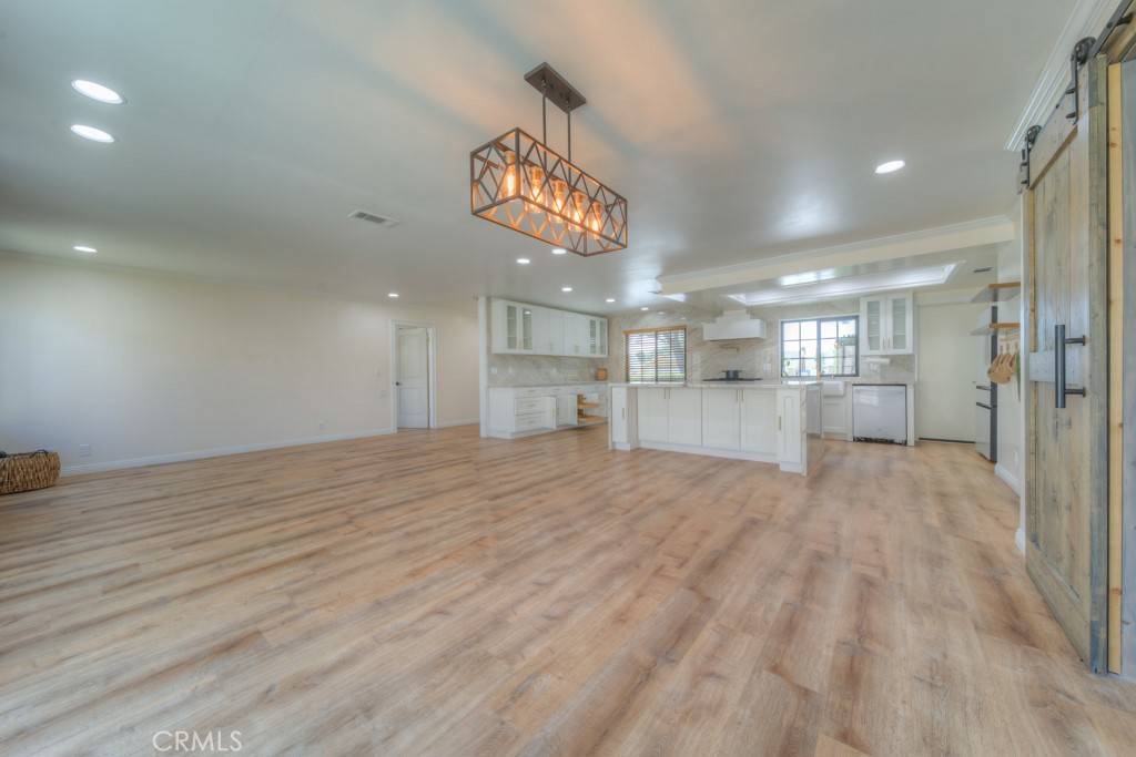 Corona, CA 92878,1043 Meadowview CT