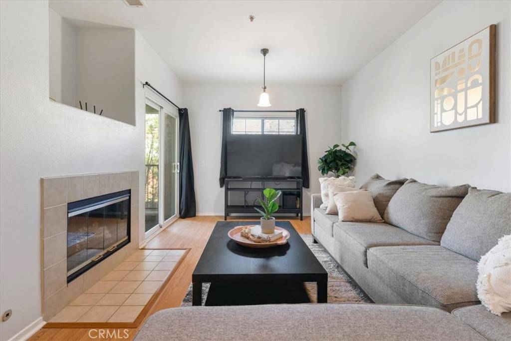 Murrieta, CA 92563,26426 Arboretum WAY #806