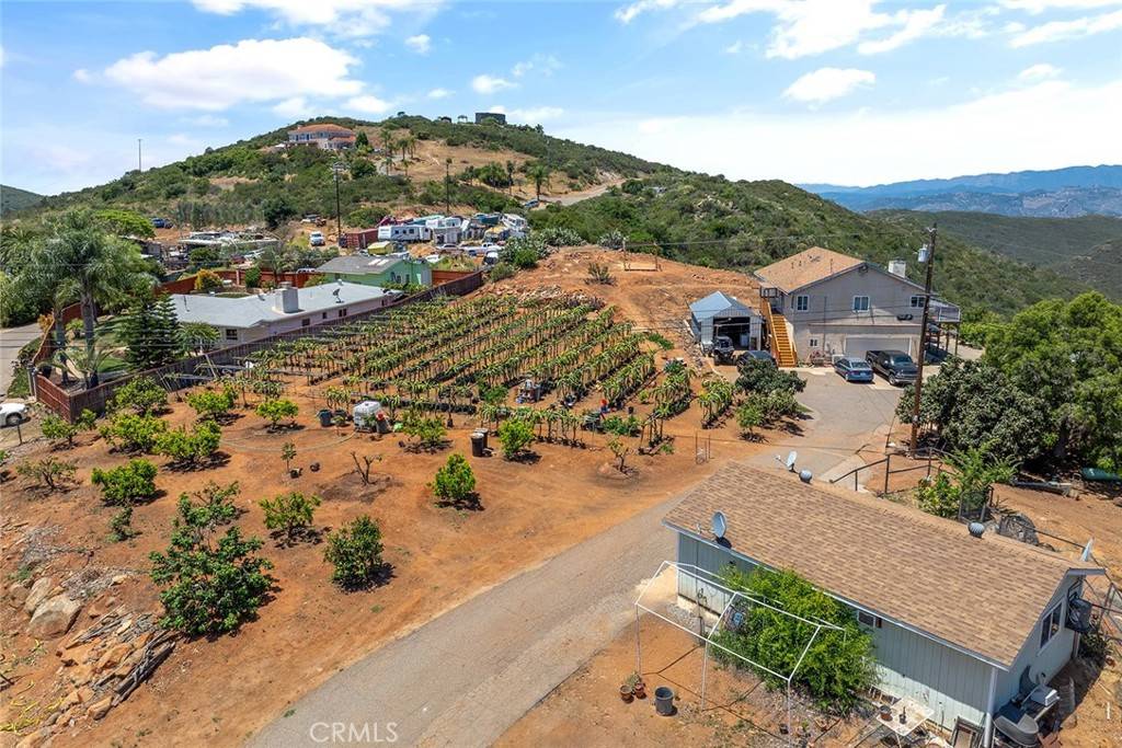 Fallbrook, CA 92028,1996 Rainbow Glen RD