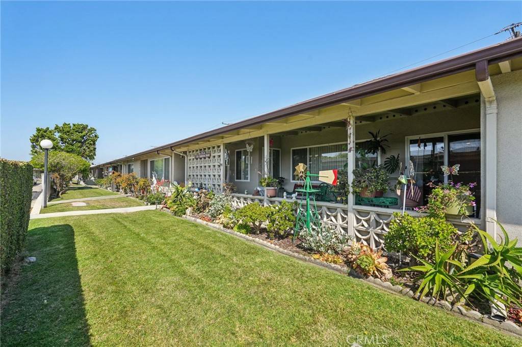 Seal Beach, CA 90740,1181 Oakmont Rd #197H