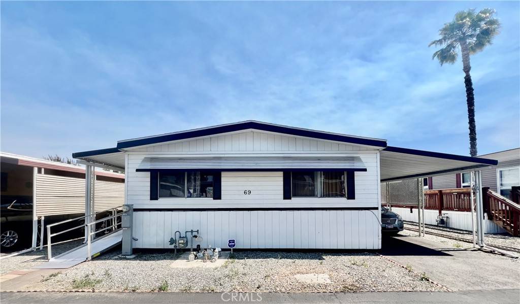 Hemet, CA 92543,725 W Thornton Ave #69