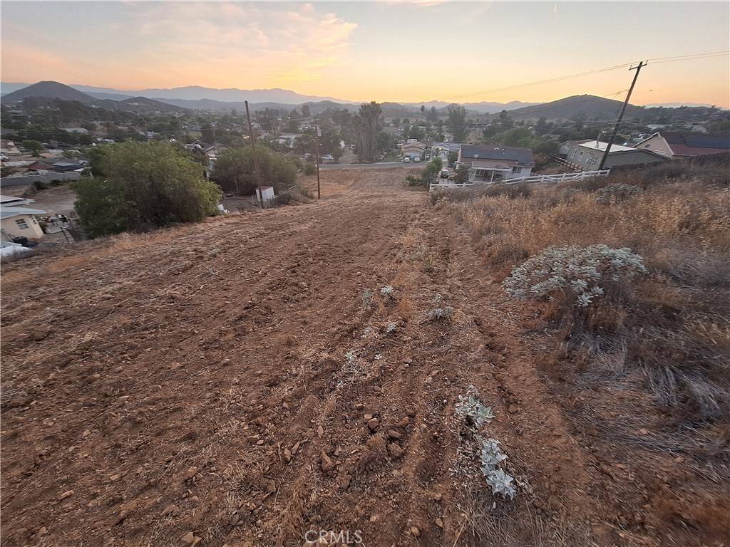 Menifee, CA 92587,0 Avenida De las flores