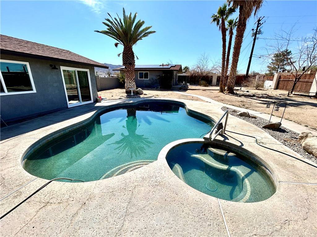 29 Palms, CA 92277,6698 Mesquite DR