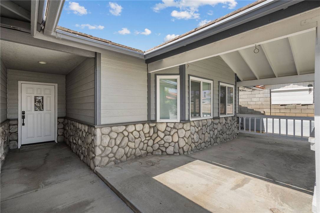 Canyon Lake, CA 92587,30848 Long Point DR