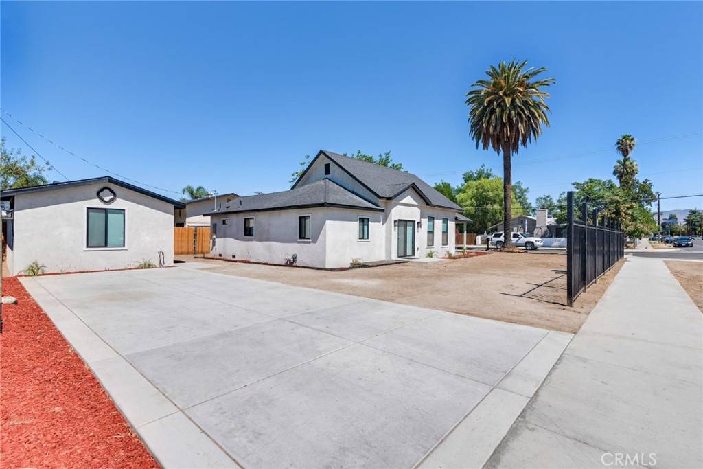 Hemet, CA 92543,1295 E Whittier AVE