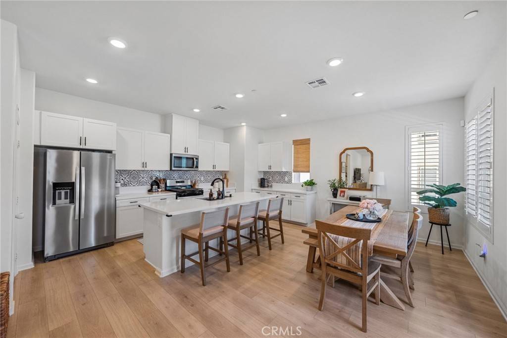 Vista, CA 92081,1060 Kendale WAY