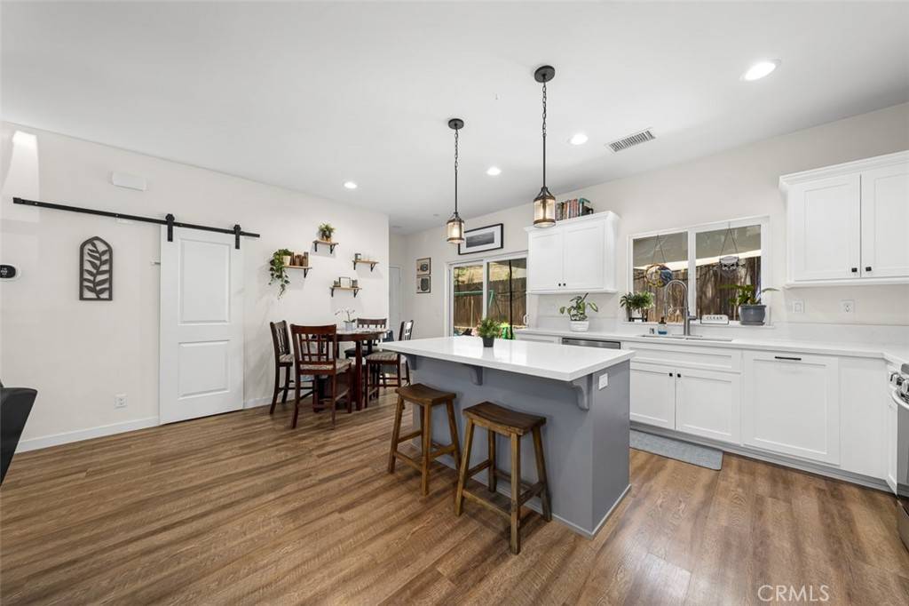 El Cajon, CA 92019,717 Lingel DR