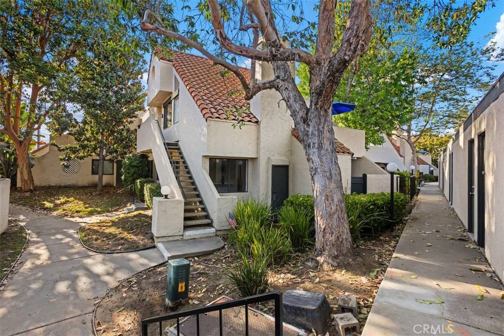 Vista, CA 92083,371 N Melrose DR #A