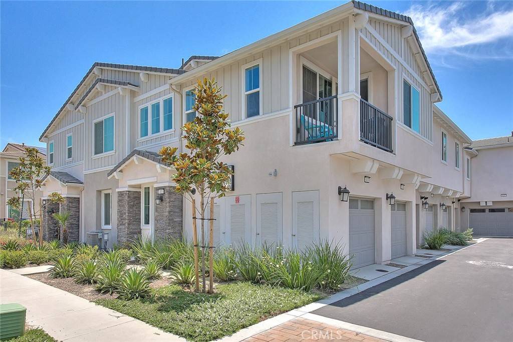 Fontana, CA 92336,16502 Casa Grande AVE #413