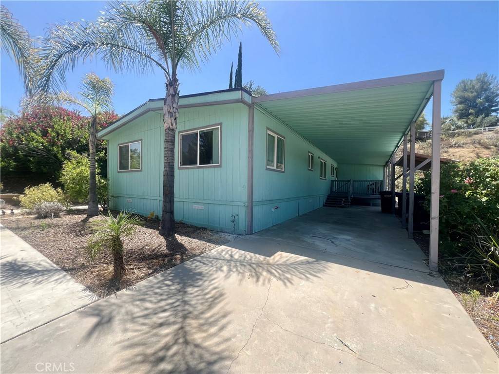 Canyon Lake, CA 92587,22805 Skylink DR
