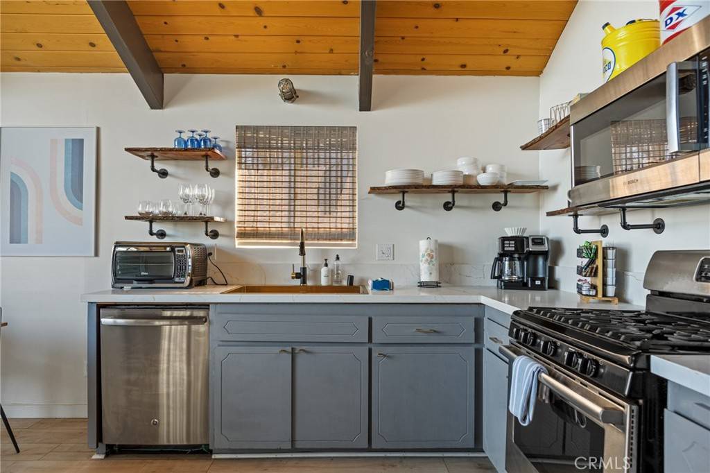 1219 Klondike Dr. Lake Arrowhead, CA 92352