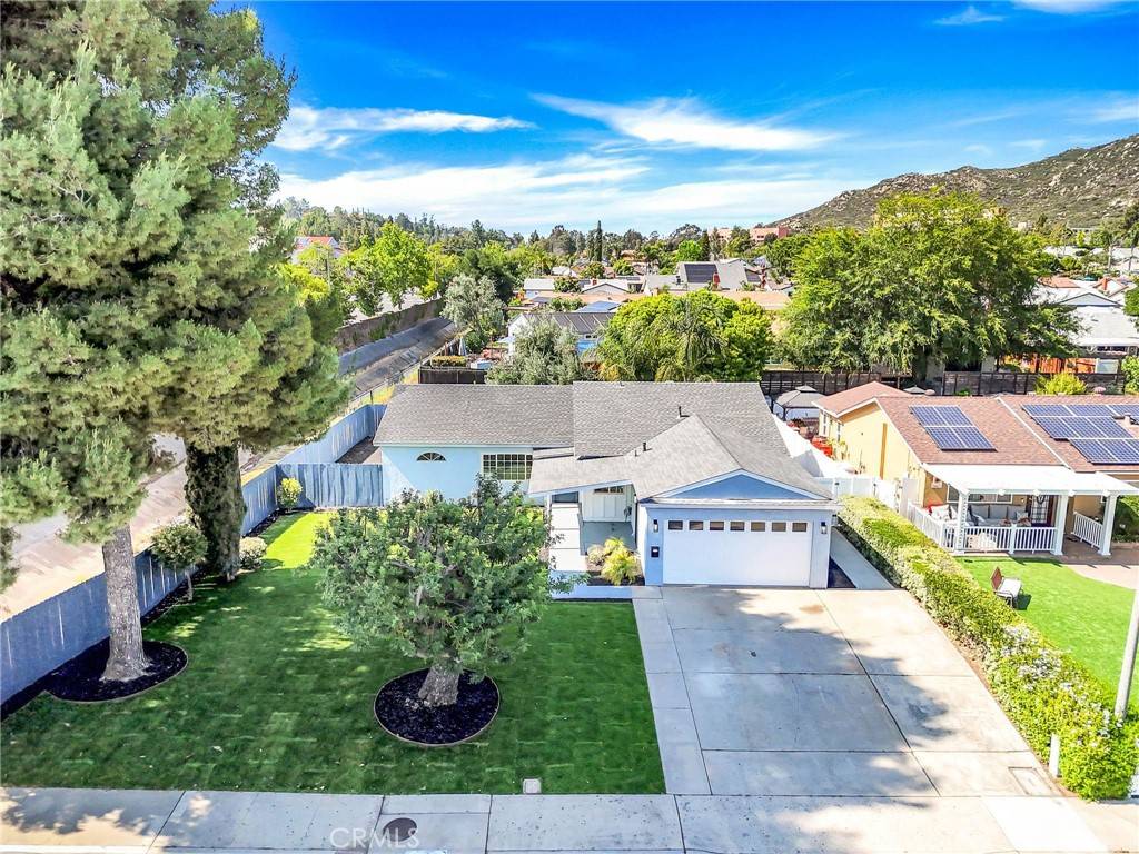 Poway, CA 92064,12602 Roberto WAY