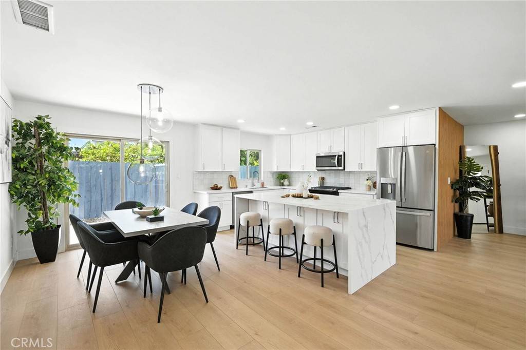 Poway, CA 92064,12602 Roberto WAY