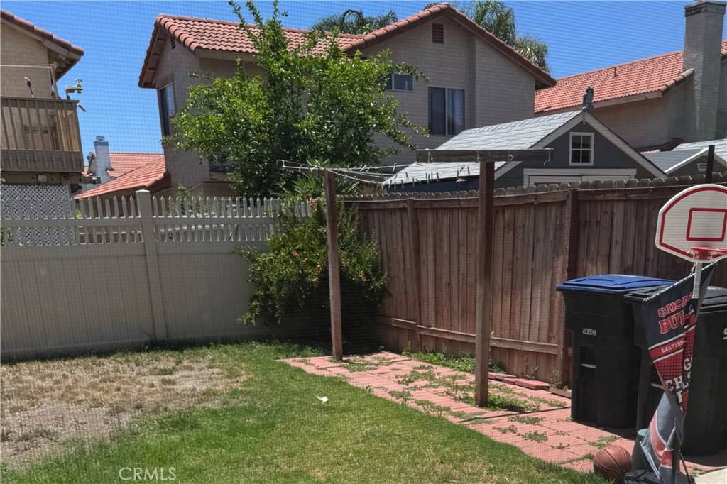 Perris, CA 92571,359 Bahia ST
