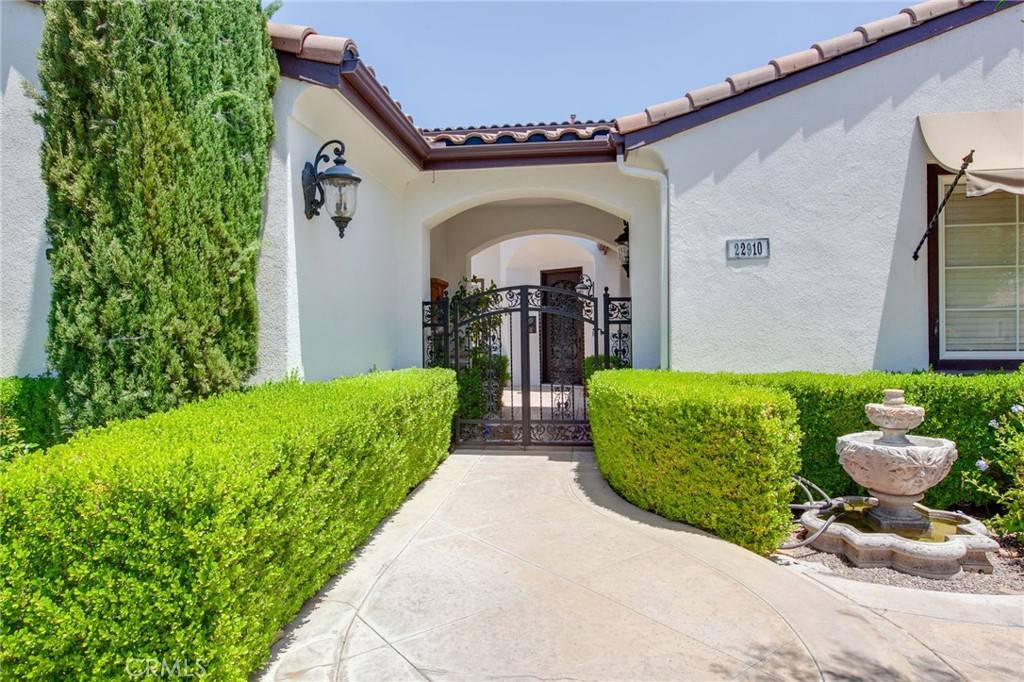 Murrieta, CA 92562,22910 Banbury CT