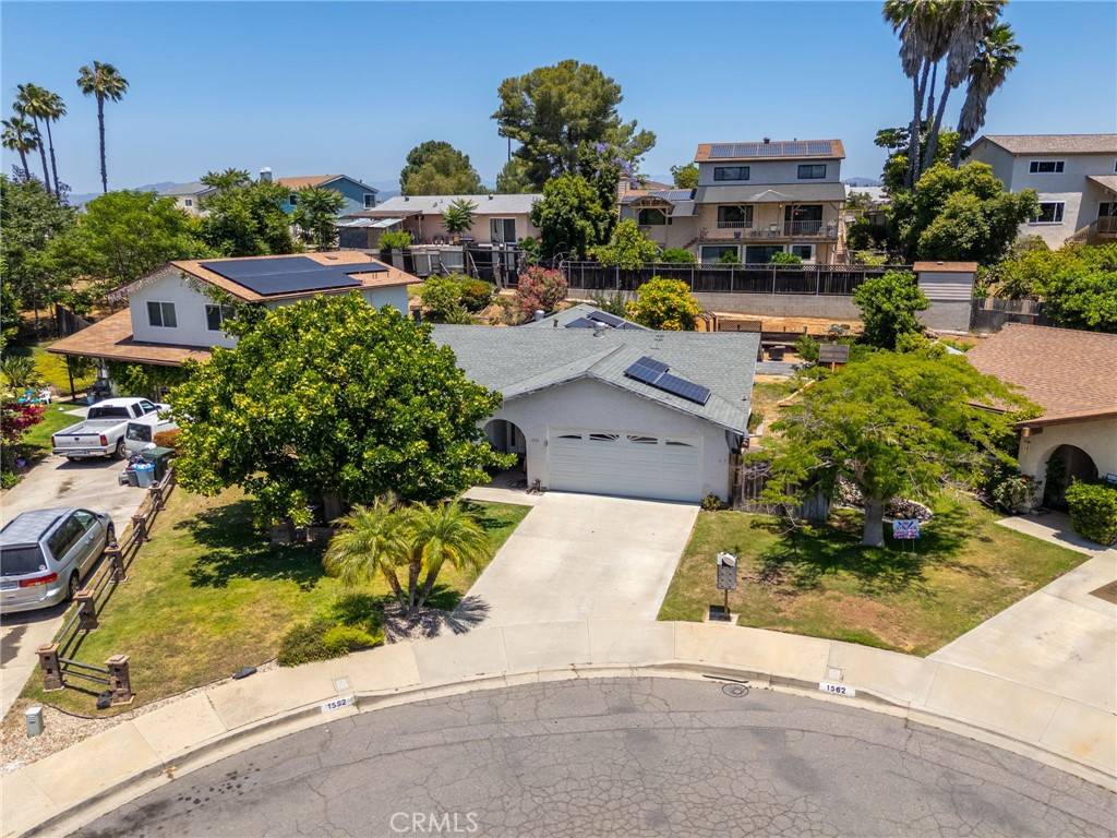 Escondido, CA 92025,1552 Russell PL