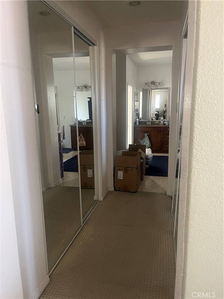 Perris, CA 92571,829 Volande CT