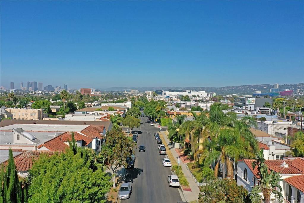 Los Angeles, CA 90048,7929 Blackburn Ave #6
