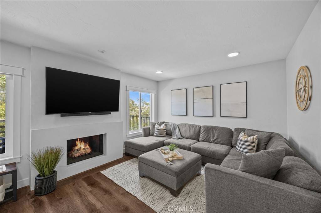 Dana Point, CA 92629,23414 Highcrest RD
